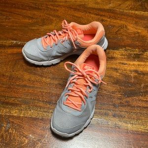 Nike tennis shoes